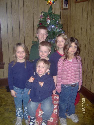 my kids at christmas - this is my kids at christmas time.