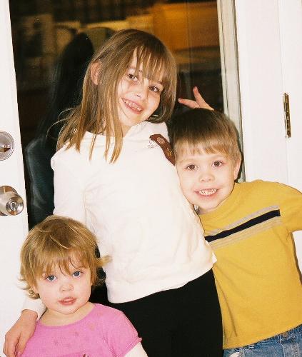 My 3 Kids - My kids Becky 7, Drew 5, Jenny 2 in December 2006. This photo is not to be copied, downloaded, distributed or used in any way. All rights reserved!