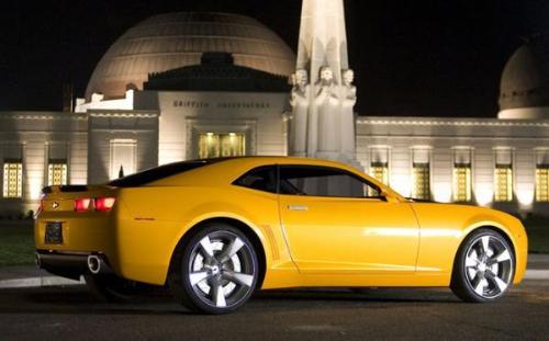 Bumblebee - the sporty side view of bumblebee chevy camaro.