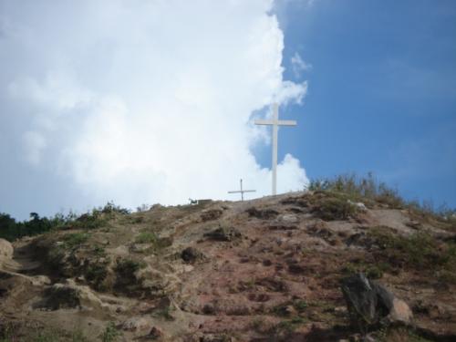 Steam coming from the hills.. - Some parts of the volcano has hills which emits hot-steams, really scorching hot..