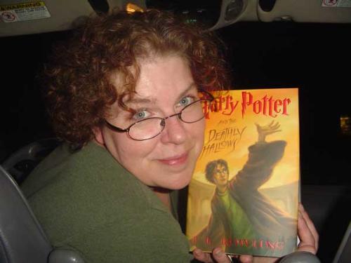Harry Potter and The Deathly Hallows, FINALLY! - I got my copy! At 1:16AM!
