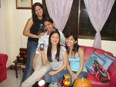 Friends Reunited - My high school friends. We get together when my bestfriend Micay arrived from the US.