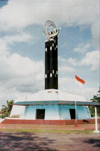 Tugu Khatulistiwa - This is called &#039;TUGU KHATULISTIWA&#039;.
A monument taht placed in Pontianak, West Borneo, Indonesia.