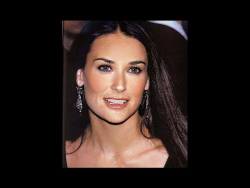 demi moore - one of the beautiful women aboove 40 years 