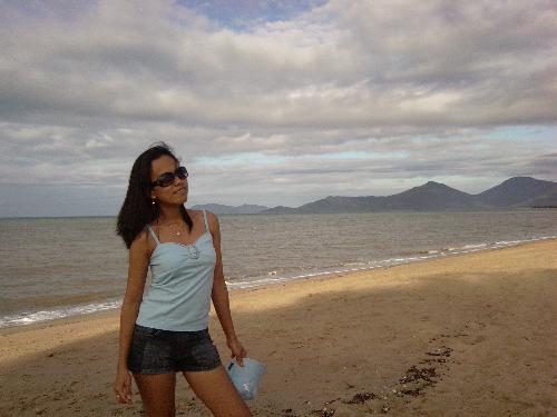 im on the beach hahahha its obvious - my husband was off from work so we decided to have a walk on the beach.. and he did take this photo from his phone