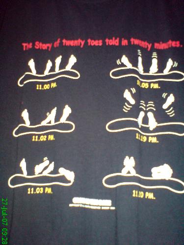 Graffy print on my tee - the story of the twenty toes