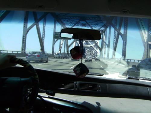 Picture of the san Francisco Bridge - Picture of the San Franciso bridge in a moving car.
