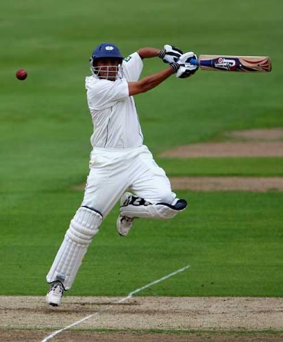 Younis Khan - Yaounis Khan playing a great shot in a county game