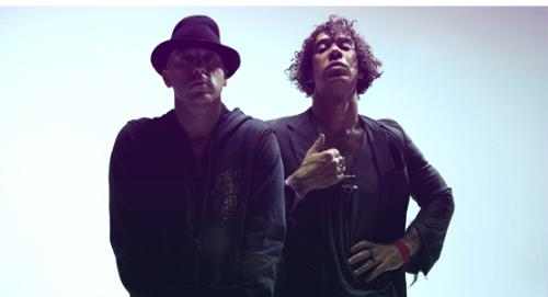 She Wants Revenge - A picture of She Wants Revenge.