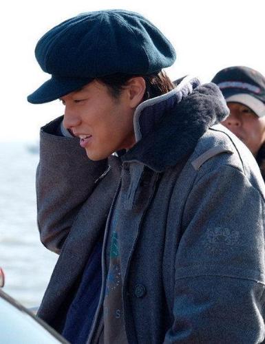 Cha Moo-Hyuk,back in korea,Gangster no more...very - New image of Cha Moo-Hyuk...I think he's very handsome!