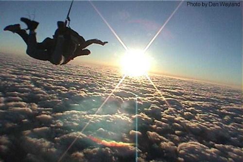 skydiving - pic of people skydiving