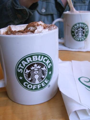 Starbucks Caramel hot chocolate - Possibly the most gorgeoues hot chocolate in the world! 