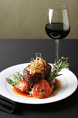 steak and merlot after work - steak with bluecheese butter, fried leeks and herbed tomato, asparagus and roasted red potatoes