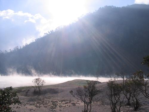 lake and sun - my attempt to be a professional photographer =)