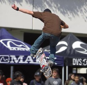 Skateboarding - Skateboarding Sk8ing