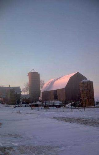 a farm - a farm where crops are grown.