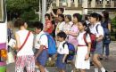 school kids with bags  - burden of kids