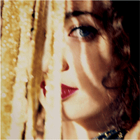 regina spektor - The girl who brought us 'Ode to Divorce', 'Fidelity' and 'Samson' is once again back her new album 'Begin to Hope'.
