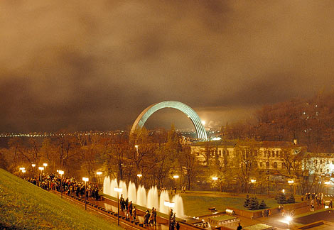 In a scene captured before the dissolution of the  - In a scene captured before the dissolution of the Soviet Union, a crowd awaits the November 7 fireworks to celebrate the communist revolution of 1917. Now Ukrainians celebrate their own Independence Day on August 24, the day they declared independence from the Soviet Union in 1991.