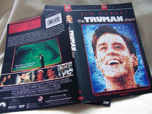 the truman show - Its a wonderful film.