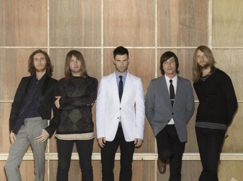 maroon5 - Maroon 5, they're finally back!