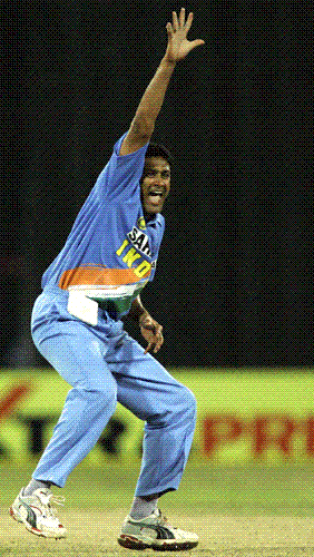Anil Kumble - The best bowler