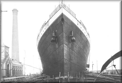 real - this is how the real titanic looks. A very old picture from front view.