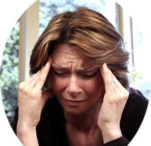 bad migraine - this lady is experiencing a bad migraine, i hope someone will tell her what to do on how to treat bad migraines.