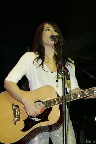 kt tunstall - Big black horse and the cherry tree.
