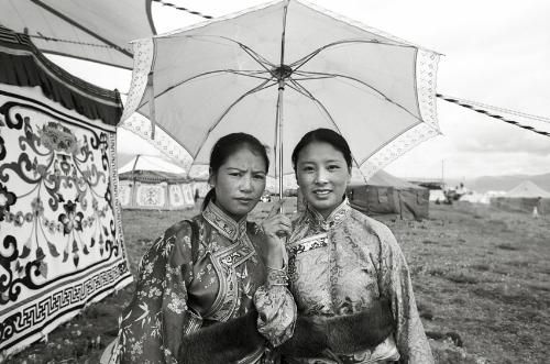 Sisters - Mexican sisters