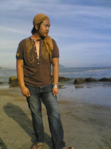 simple - This picture was taken at a beach in Lantau Island in Hong Kong. This was actually taken with a phone camera. Credits to my friend Noah for this.