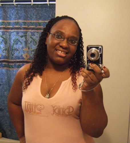 Im bootylicious - this a picture i took of myself cause i was bored and wondered if i could take a picture of myself. lol