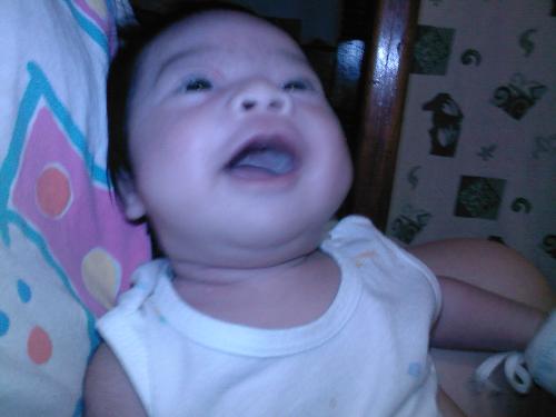 my baby laughing - my baby is really laughing in this pic.heheheh!