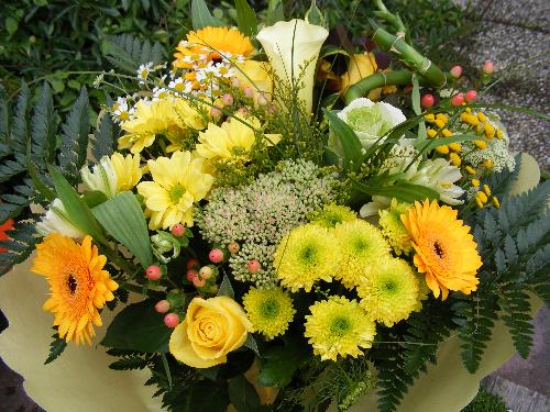 beautiful bouquet of flowers - bouquet of sunny flowers