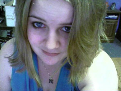 Short Hair-Donate to Locks of Love - My hair is usually to my waist and a dirty blonde. I cut it to my chin (as you can see) and it ended up being 11.5 inches long. Nearly a foot of hair!!  I ended up donating my hair to Locks of Love so someone else can have it. It was just odd carrying around a bundle of hair for two days before I mailed it. ^_^  Has anyone else done the same