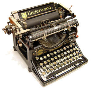 old underwood typewriter - This is an old Underwood typewriter.