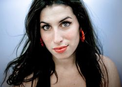 Amy Winehouse - Photo of Amy Winehouse