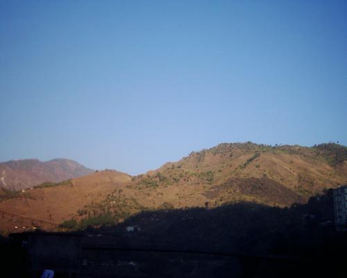 Muzaffarabad- Kashmir - here's another pic from muzzafarabad Kashmir 2005