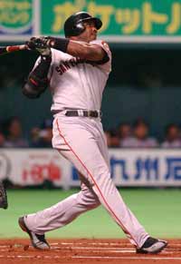 Photo of Barry Bonds-Baseball Player - image of a baseball player