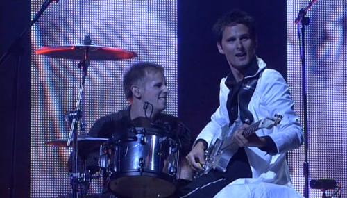 glastonbury - glastonbury concert ;D