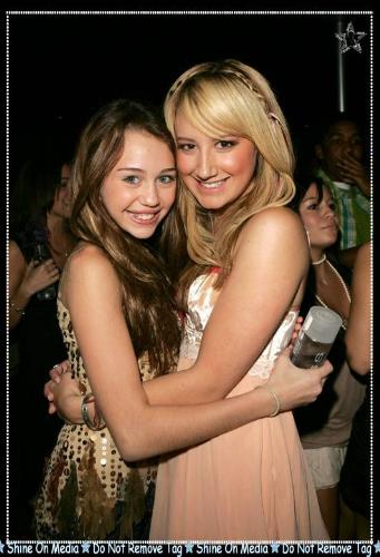 miley cyrus with ashley tisdale - miley cyrus with co-disney pal ashley tisdale