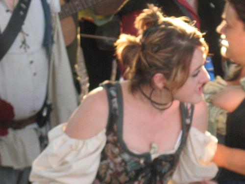 Serving Wench - Speaking of wenches