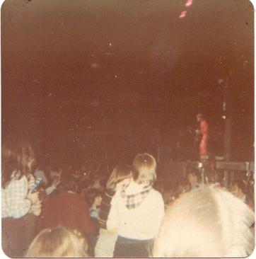 Andy Gibb in concert - Andy Gibb performing at the Christmas concert in Boston, Massachusetts (1977)