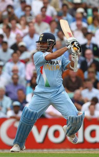 Brilliant knock! - Sachin Tendulkar was unfazed by the target and unfurled his strokes. The pitch was just as good to bat on and he cashed in