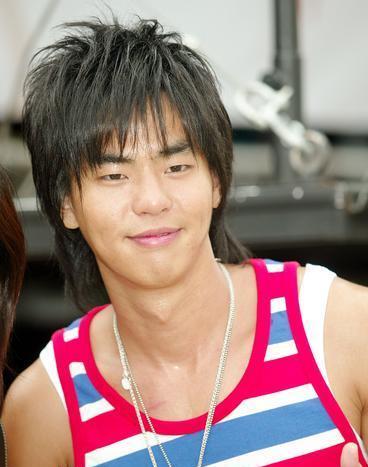 alan ke - cool and handsome guy.talented singer