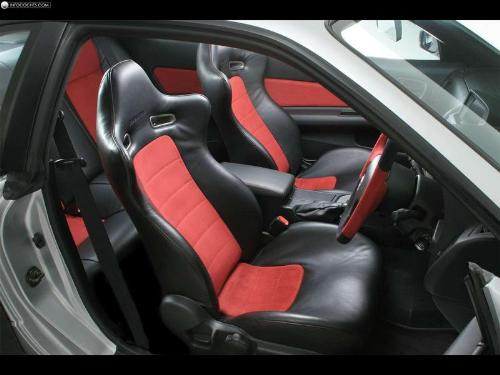 nissan - Take a seat