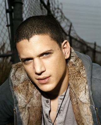Wentworth miller - yes u can keep the pic and no it aint lewd in nature. infact its a masterpiece i mean seriously..look at it!