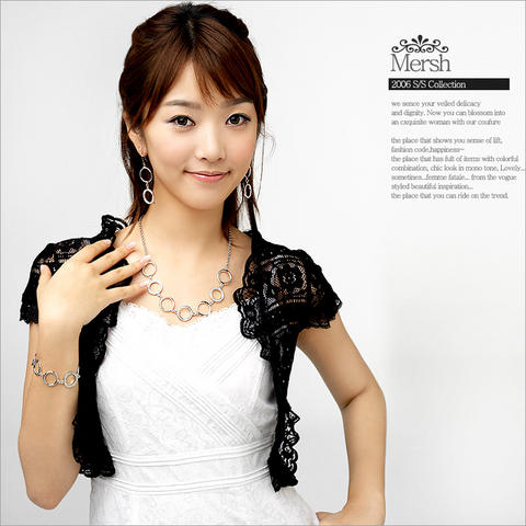 bae se gi - isn't she pretty ?i admire her vr much.i think she's cute.