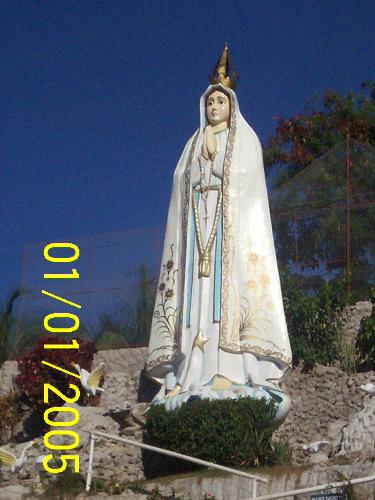 this is mama mary statue in simala - this is the big image of mama mary outside the chapel