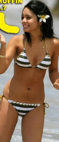 Vanessa in Bikini - This was taken in hawaii Vanessa in Bikini - This was taken in hawaii
